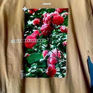 Worn once didn’t like the fit around my neck. Usually wear pro club tees.